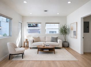 370 S Los Robles Ave #102, Pasadena, CA 91101