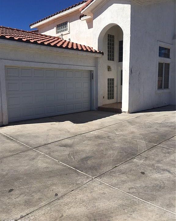 1st image of 1208 Briarstone Dr