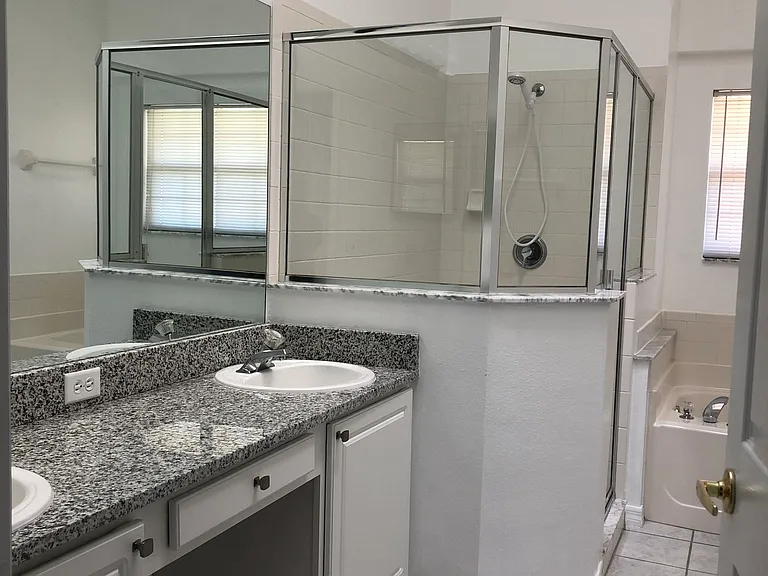 126 Oak Promenade Ct — Photo 22