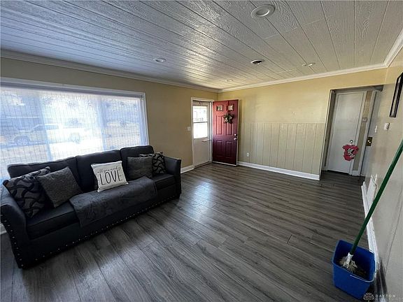4th image of 2303 Arlene Ave