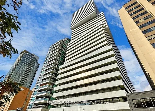 200 Bloor St W #2006 Photo 1