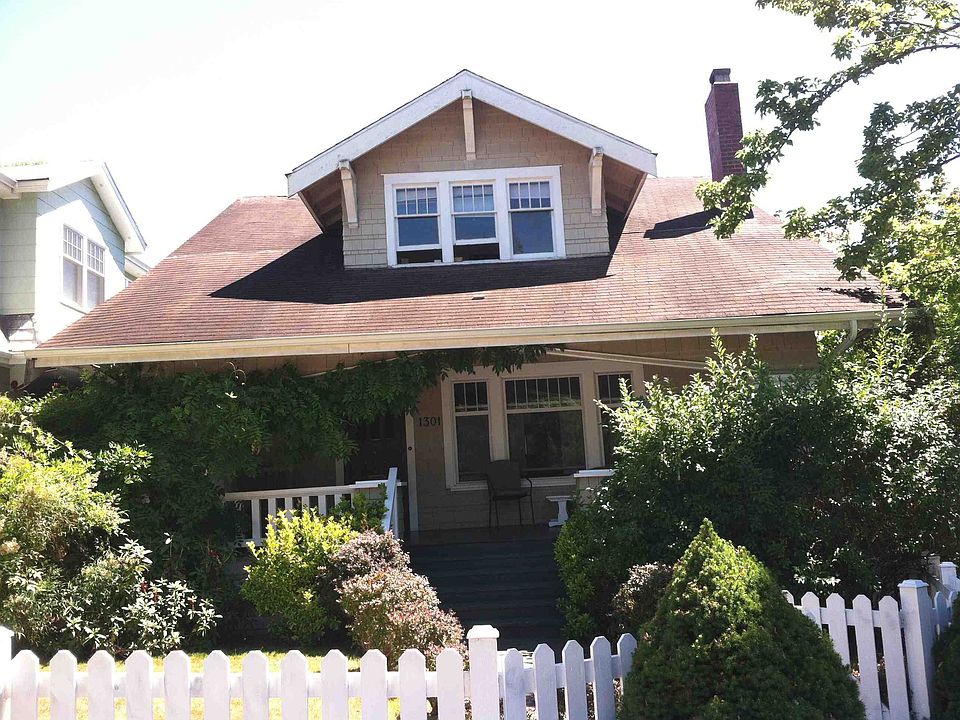 2nd image of 1301 NE 63rd St