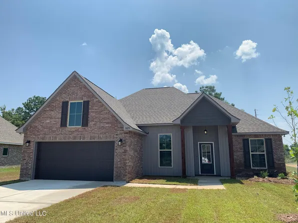 10179 Patrick Dr, Gulfport, MS 39503