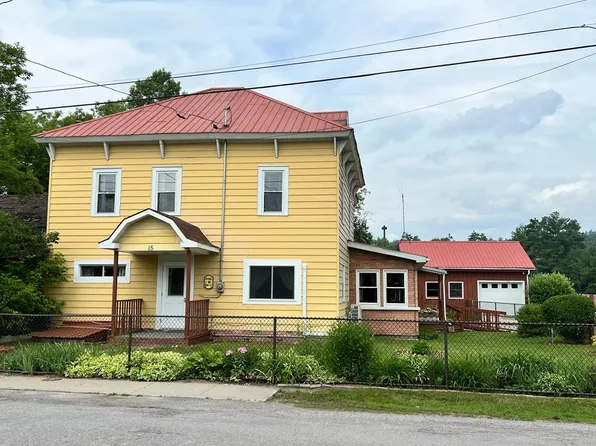 15 Forge St, Au Sable Forks, NY 12912