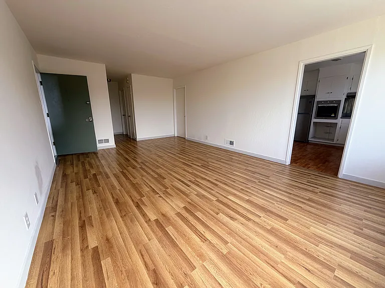 41 Terra Vista Ave #4 — Photo 9