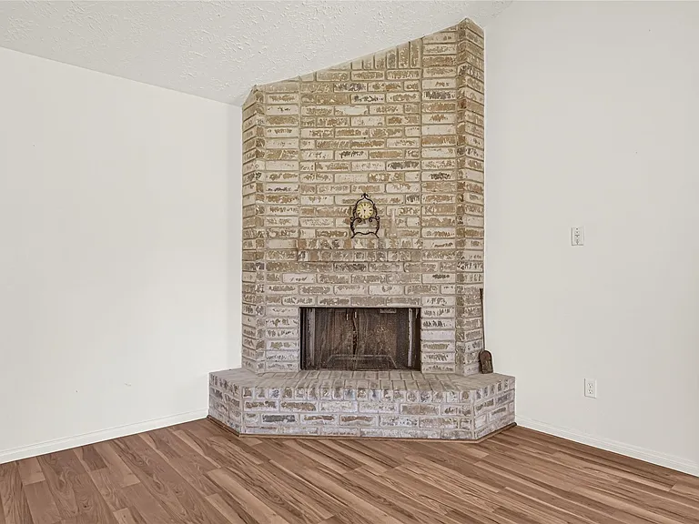 13327 N Thorntree Dr — Photo 9