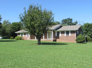 102 Hiwassee Dr, Madisonville, TN 37354