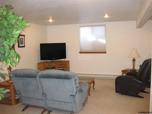 2nd image of 3609 Tam O Shanter Dr