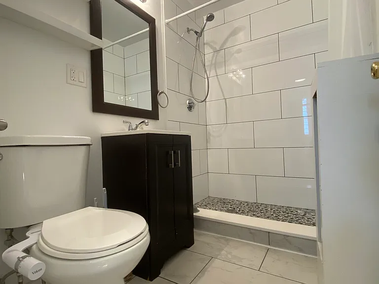 48 Newton St #2 — Photo 36