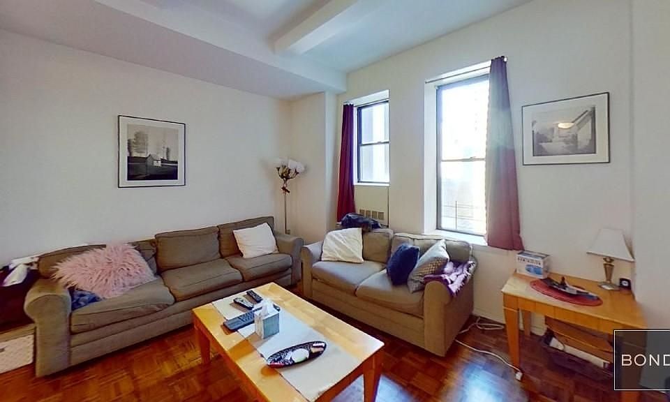 1st image of 150 W 51st St #1926A