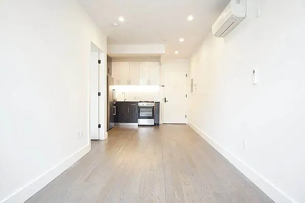 Rented by Cityside Rentals Corp | media 10