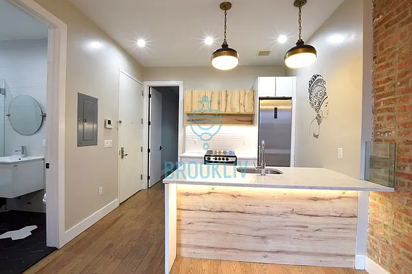 Rented by null | media 12