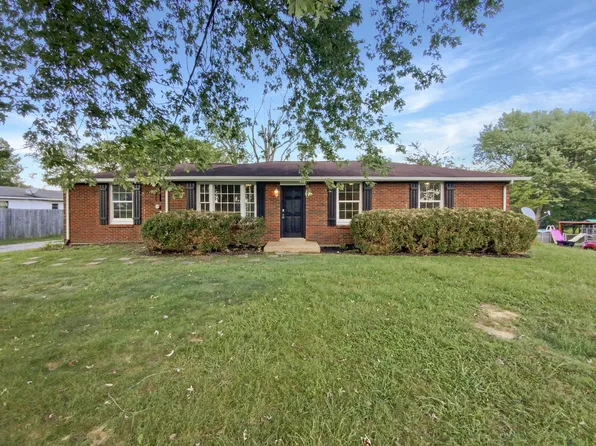 2107 Lynwood Dr, Greenbrier, TN 37073