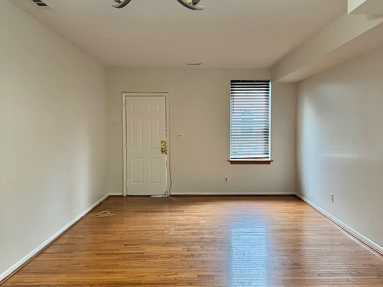 827 Washington Blvd — Photo 7
