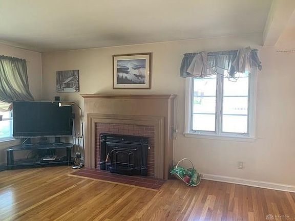 4th image of 501 Kensington St