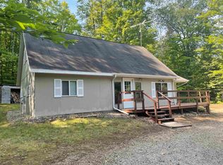 N15525 Marek Rd, Amberg, WI 54102