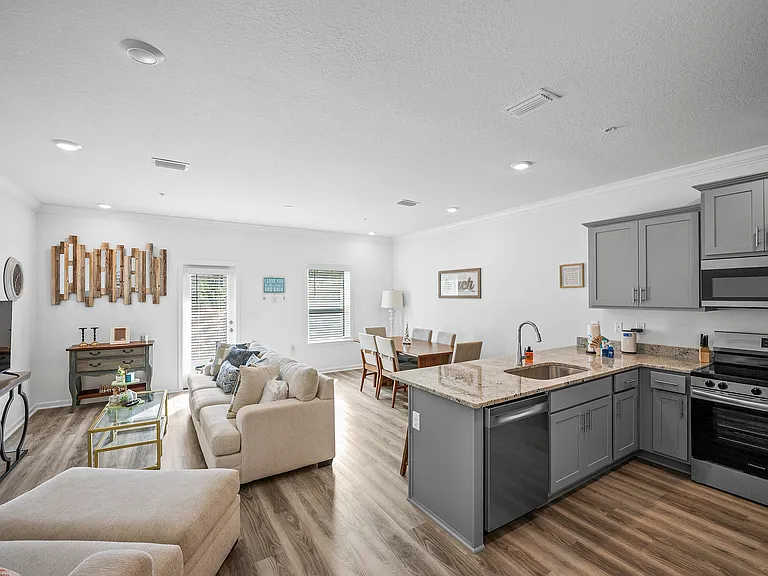 4234 Lost Bay Dr — Photo 4