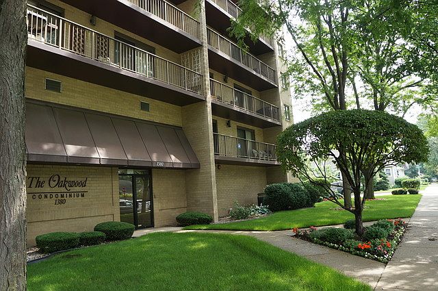 1st image of 1380 Oakwood Ave APT 406