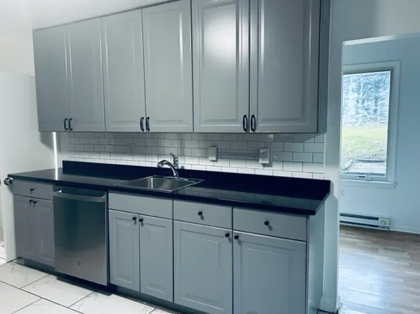 135 Rochelle Ave #1, Philadelphia, PA 19128