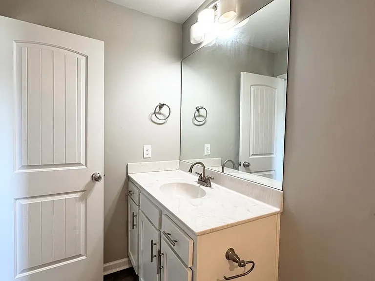2027 Dolly Dr — Photo 16