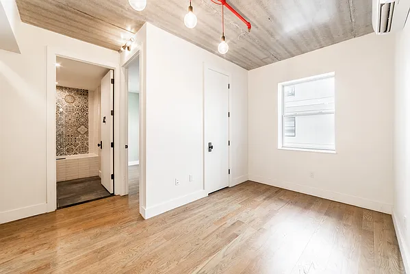 Rented by Maplewood Management | media 44