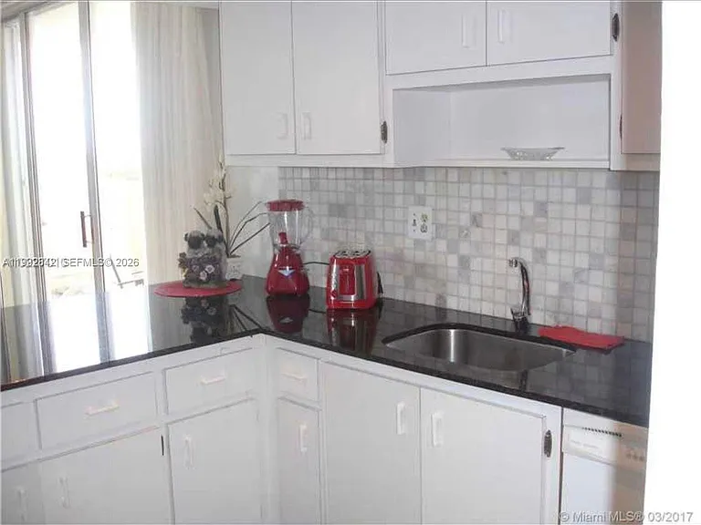 11111 Biscayne Blvd #7E — Photo 11
