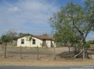 14685 Touchstone Rd, Atascosa, TX 78002