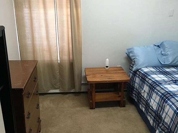 4th image of 618 Elizabeth St Floor 1