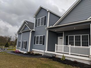 23 Granite Ln #22, Chester, NH 03036