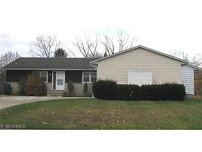 767-769 Charlotte Dr photo 1