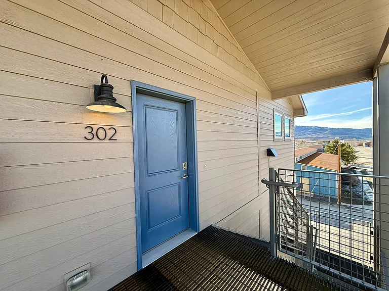 106 E Jasper Ave #302 — Photo 16