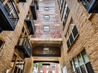1500 W Monroe St UNIT 301, Chicago, IL 60607