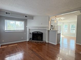 616 Lake Point Cir, Virginia Beach, VA 23451