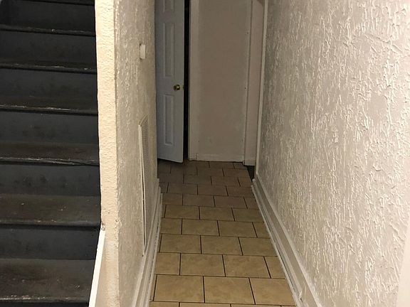 4th image of 1311 W 42nd St