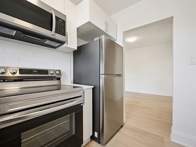 23 Louisa St #6 — Photo 8