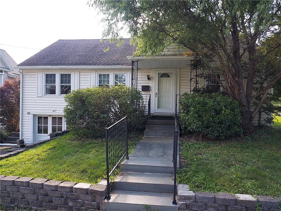 1st image of 117 Leonard St
