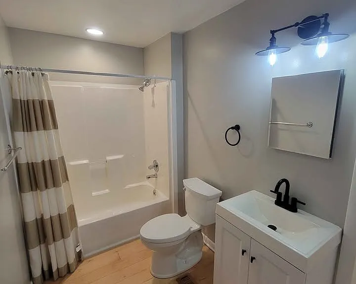 210 Peachtree St — Photo 15