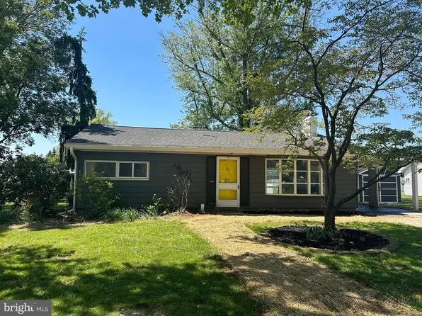 1104 Fireside Ct, York, PA 17404