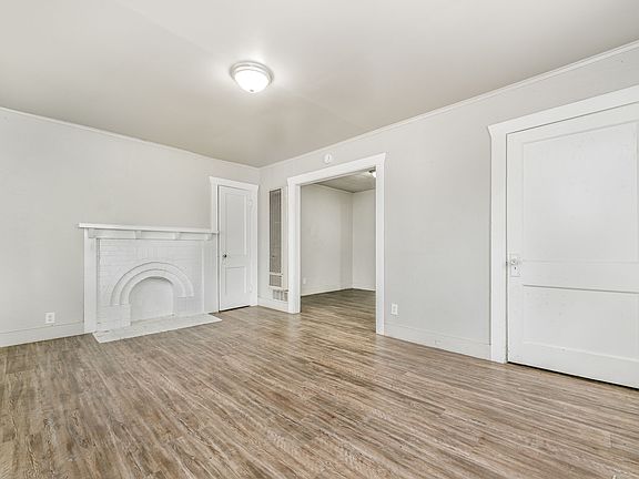 5th image of 906 S Mississippi St