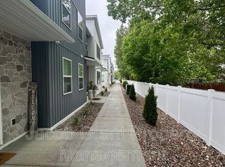 826 E Sunnyside Rd APT 4, Idaho Falls, ID 83401