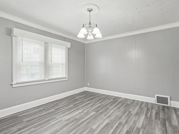 3rd image of 422 Miriam Ave #2