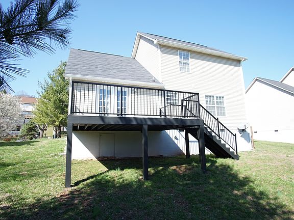 5th image of 746 Colony Village Way