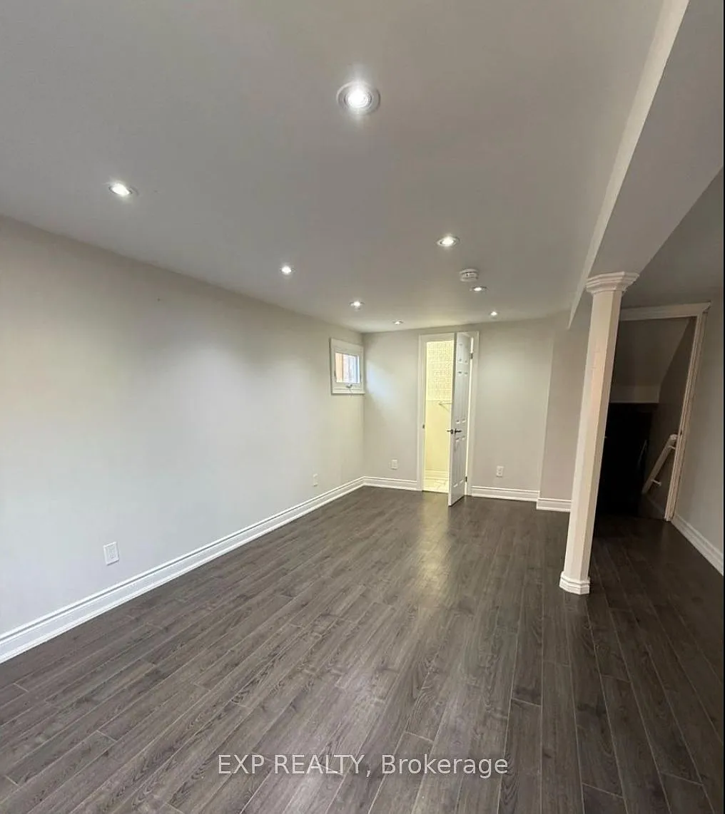 2 bed, $1,600 — Photo 1