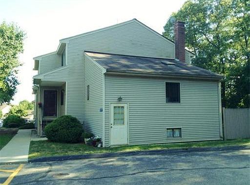 3rd image of 153 Highwood Dr