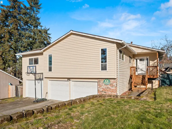 7575 Springhill Ct, Gladstone, OR 97027