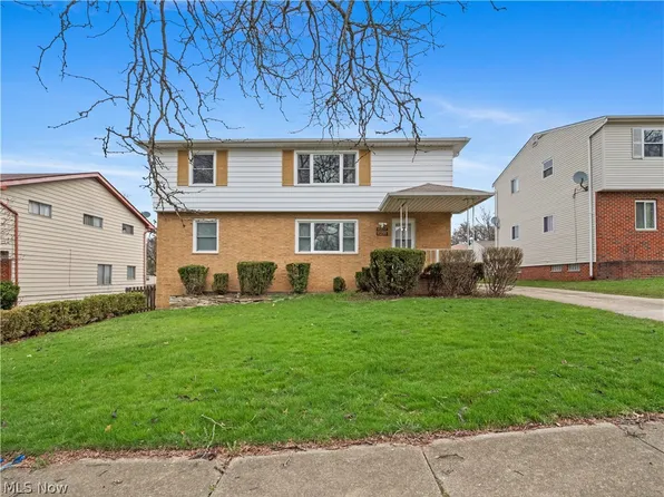 8255 Reed Ave, Garfield Heights, OH 44125