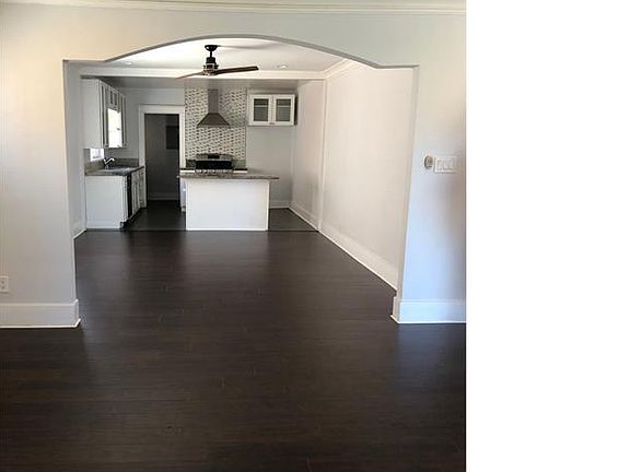 4th image of 4114 La Salle Ave