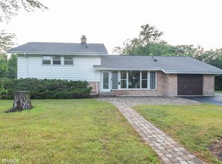 3550 Summit Ave, Highland Park, IL 60035