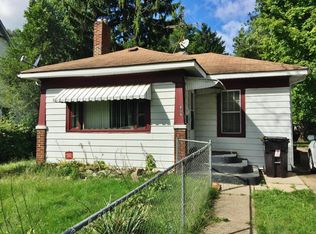 839 Edgecumbe Ave, Benton Harbor, MI 49022