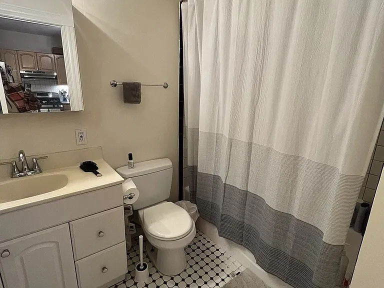 72 Gore St #1 — Photo 8